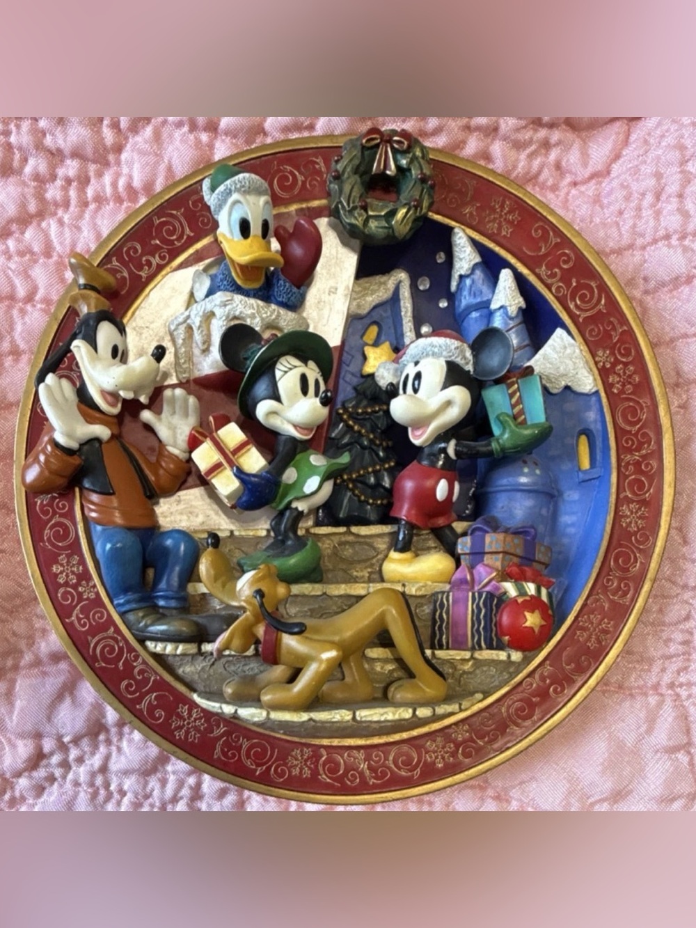 Disney An Enchanted Christmas Limited Edition Plate 3D